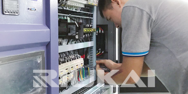 步入式高低温湿热试验箱计量校准方法与研究